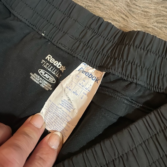 Women’s Reebok Gym Shorts ( Large ) - Picture 3 of 3